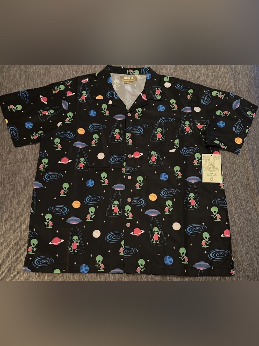 Aloha Co Resort Wear Shirt Mens XL Aliens Tropical Beach Shirt